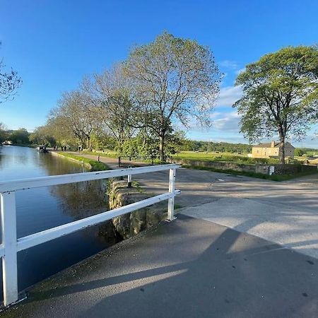 Farsley Cottage ภายนอก รูปภาพ