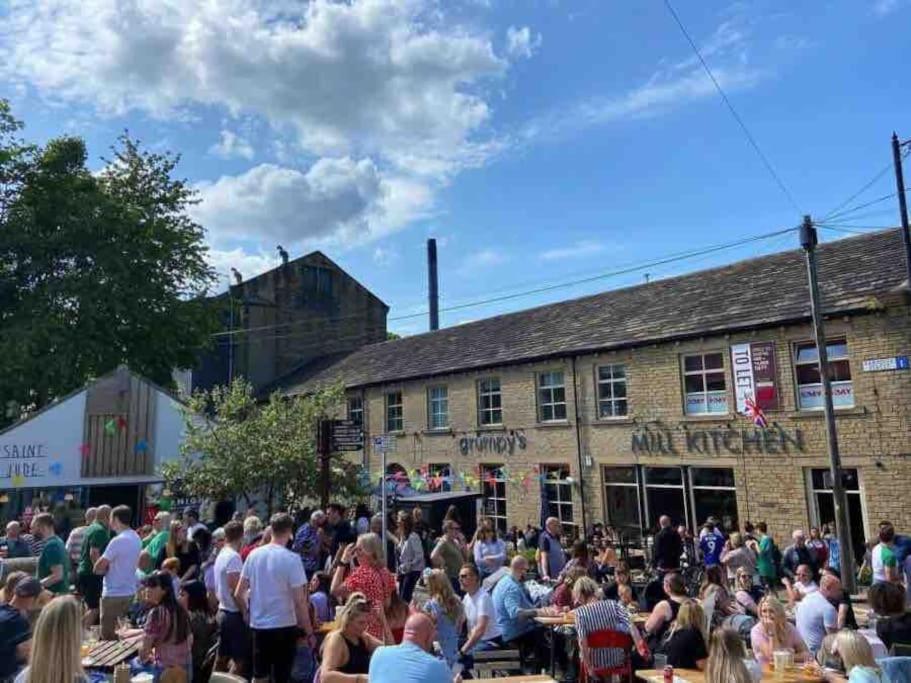 Farsley Cottage ภายนอก รูปภาพ